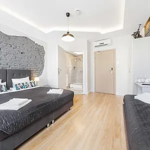 Six Suites, Old Town Aparthotel Danzica