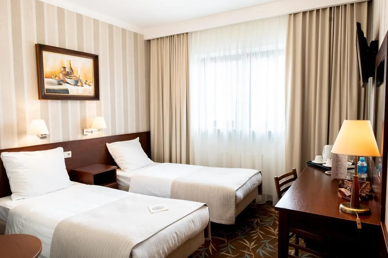 Centrum Barnabitow Warsaw Hotel